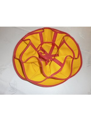 Košíček žltočervený